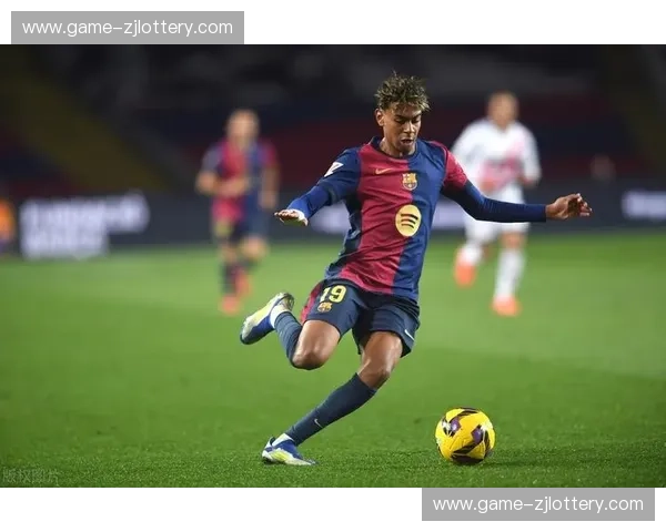 绿茵之上的王权与诗意:当巴萨再次遇见皇马,全世界都在屏息