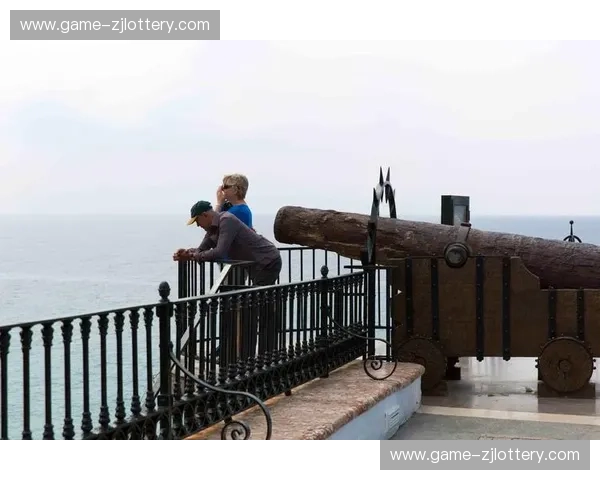 太阳海岸的激情碰撞:马拉加与巴伦西亚的足球双城记